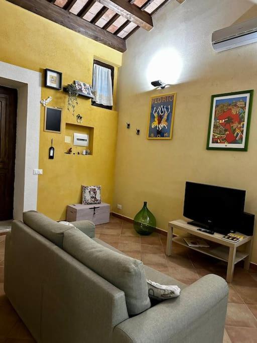 Carmine House Apartment มอนเรอาเล ภายนอก รูปภาพ
