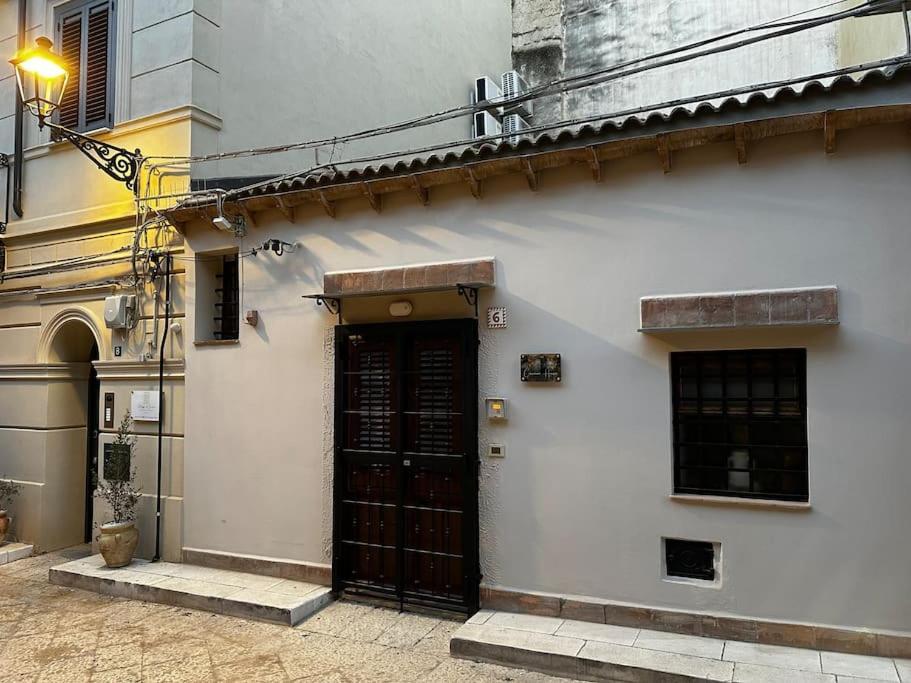 Carmine House Apartment มอนเรอาเล ภายนอก รูปภาพ